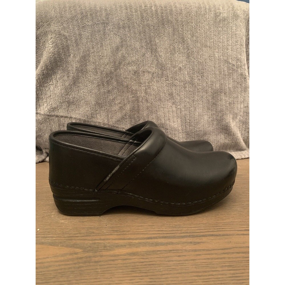 Dansko XP Shoes Womens 38 Clogs Black Professional Leather Comfort Slip On 7.5-8
